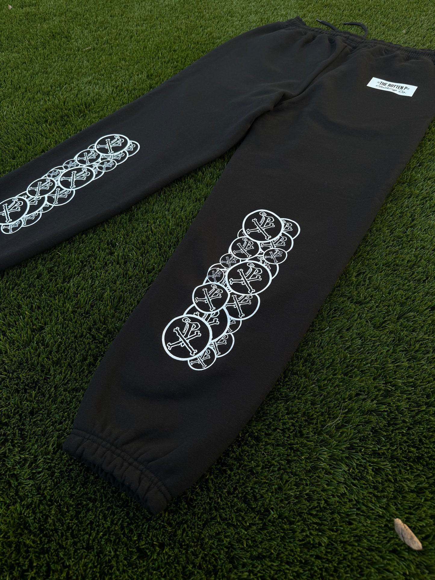 “Smile Now-Rott Later” Fleece Pants